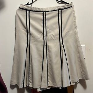 Ann Taylor Loft beautiful skirt
